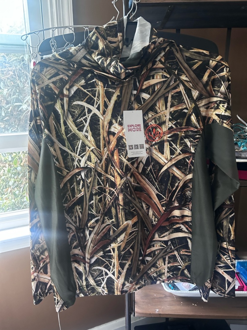 Explore More Men's Camo Hooded Fishing Vest - Olive/Brown